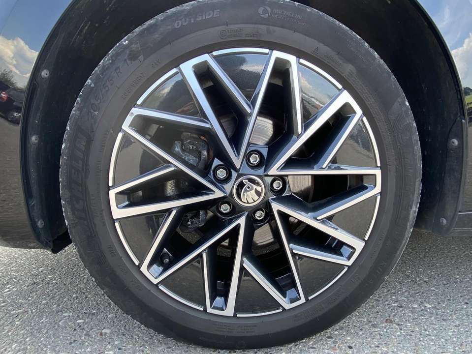 Skoda Octavia - Imagem 8