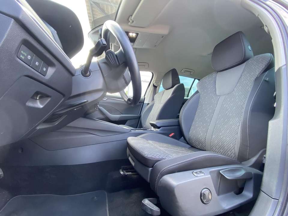 Skoda Octavia - Imagem 9