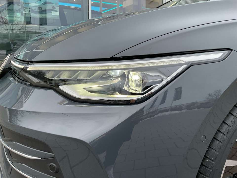 Volkswagen Golf Variant - Imagem 6