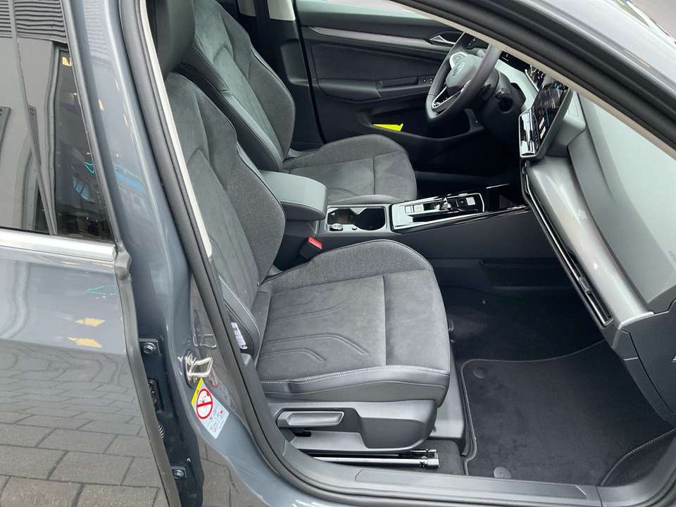 Volkswagen Golf Variant - Imagem 9