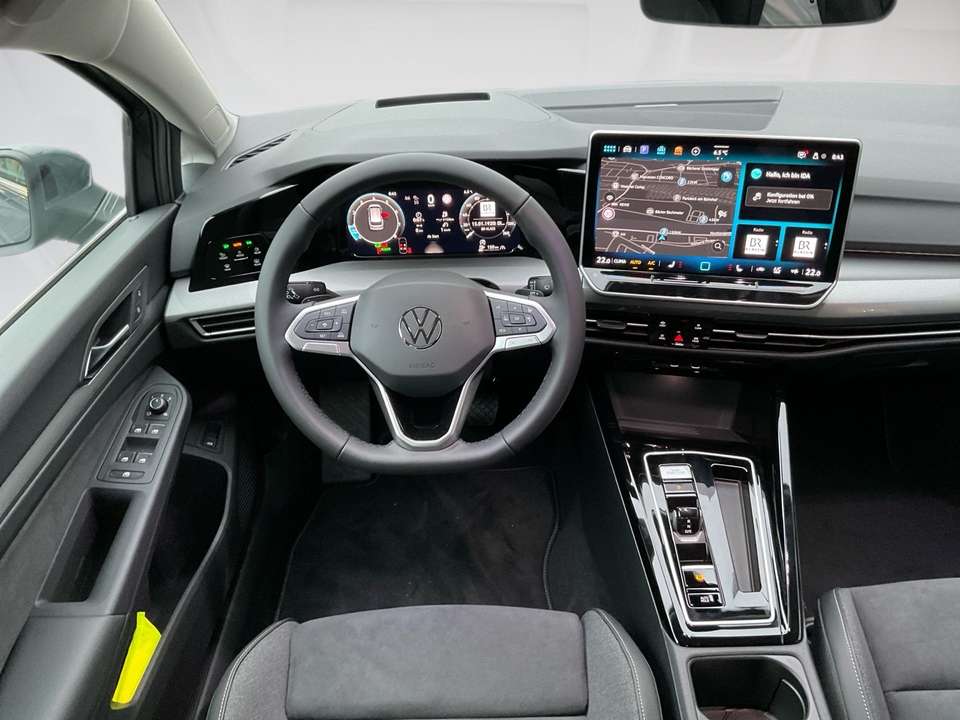 Volkswagen Golf Variant - Imagem 13