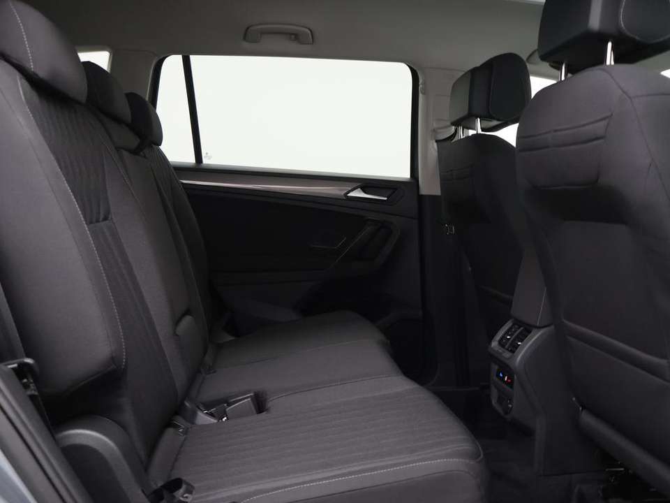 Volkswagen Tiguan Allspace - Imagem 12