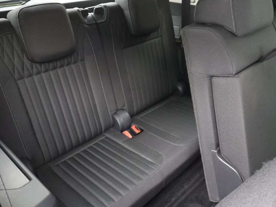 Volkswagen Tiguan Allspace - Imagem 13