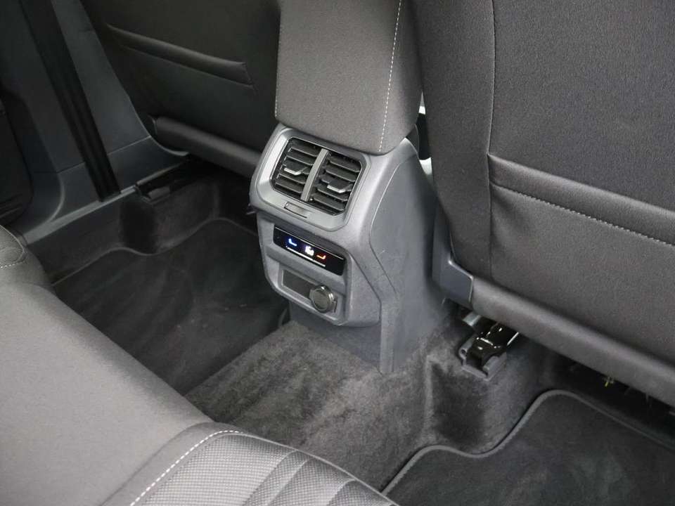 Volkswagen Tiguan Allspace - Imagem 14