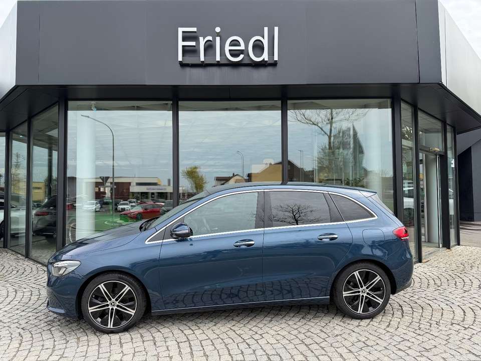 Mercedes-Benz B 180 - Imagem 1