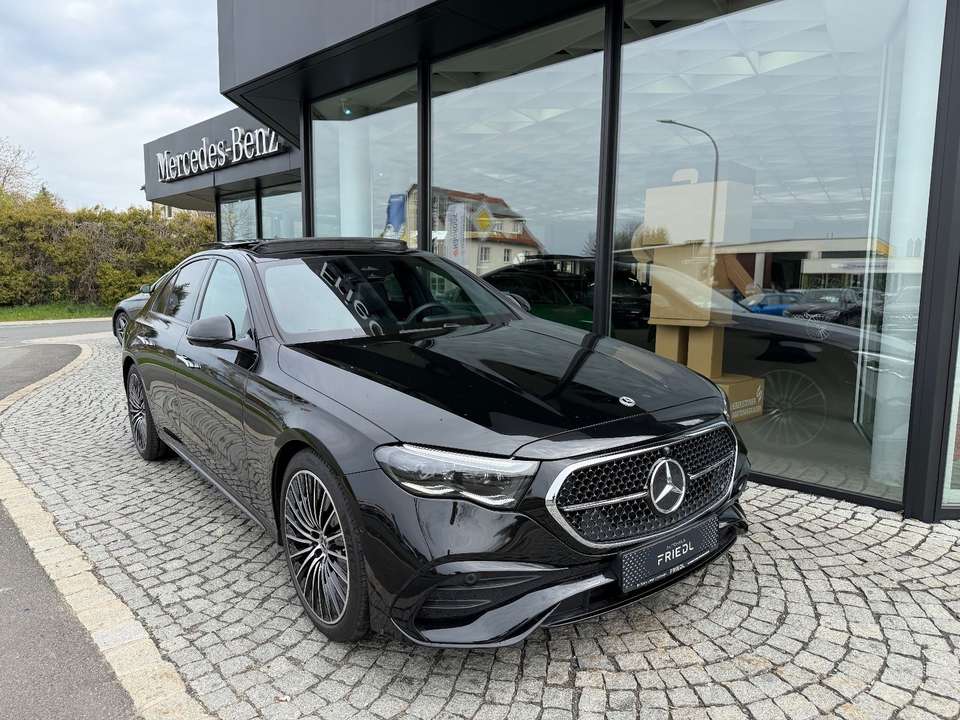 Mercedes-Benz E 220 - Imagem 4