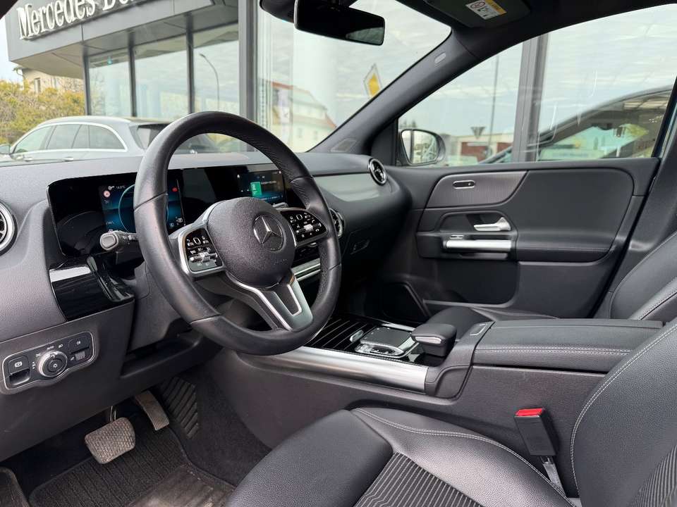 Mercedes-Benz B 180 - Imagem 8