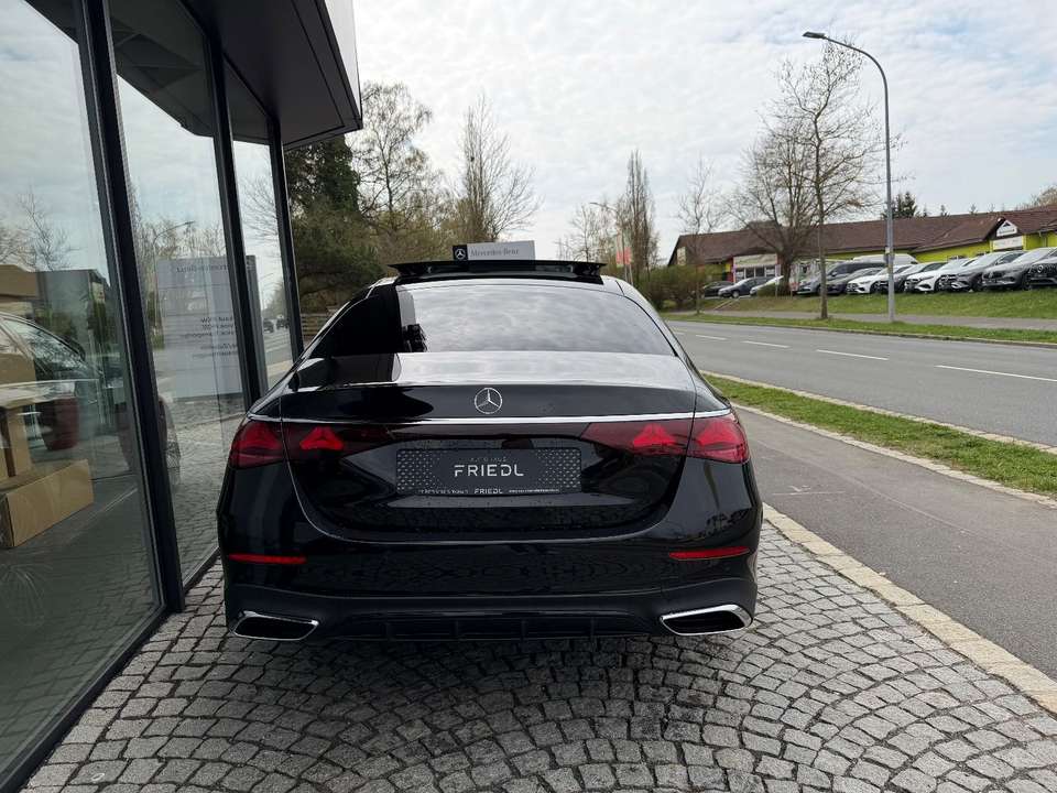 Mercedes-Benz E 220 - Imagem 8