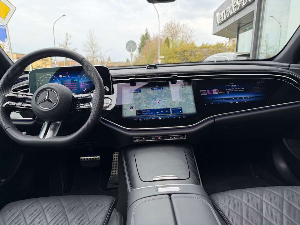 Mercedes-Benz E 220 - Imagem 11