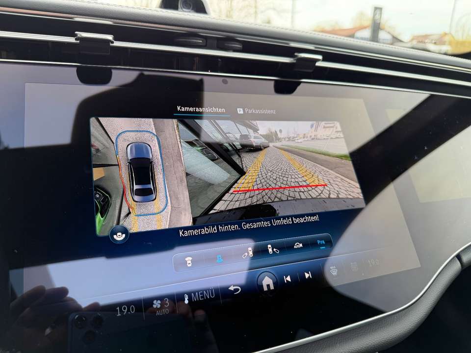 Mercedes-Benz E 220 - Imagem 14