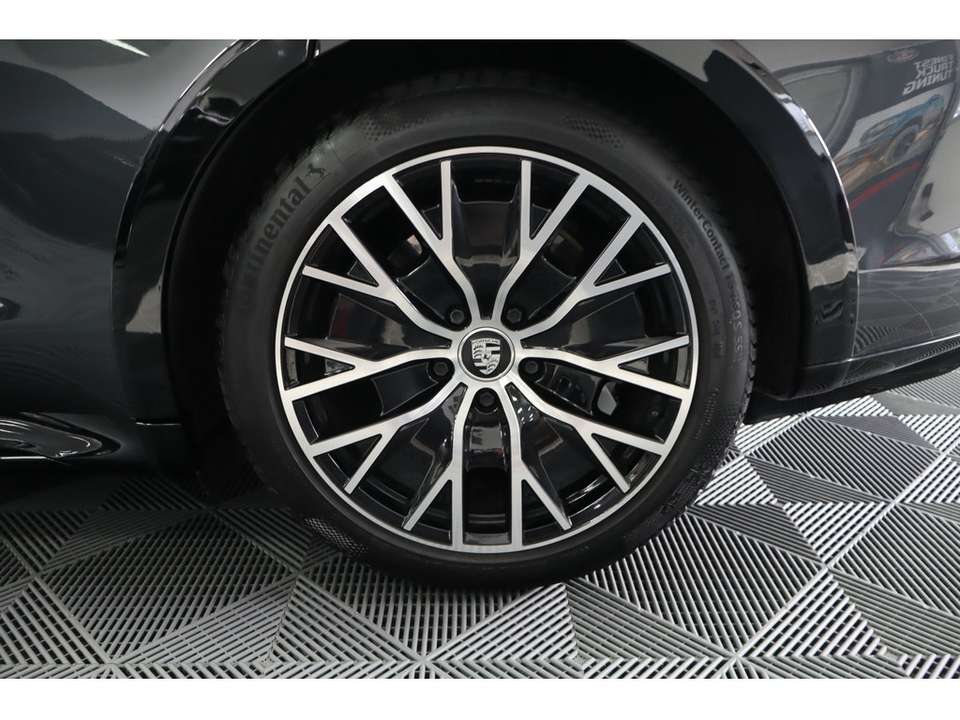 Porsche Taycan - Imagem 7