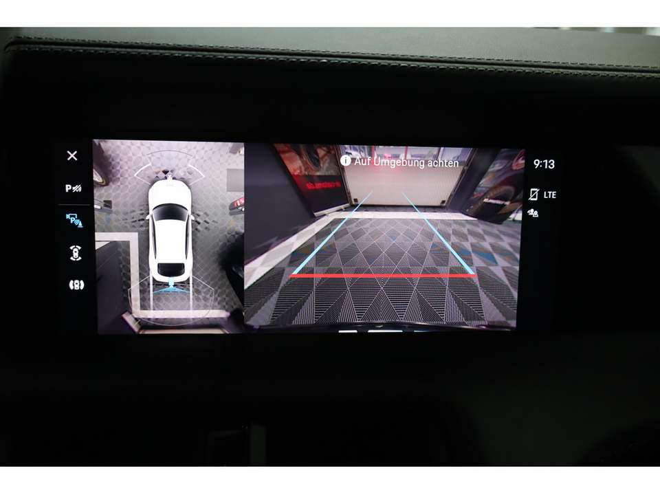 Porsche Taycan - Imagem 17