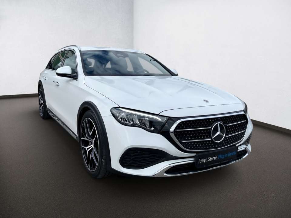 Mercedes-Benz E 300 - Imagem 7