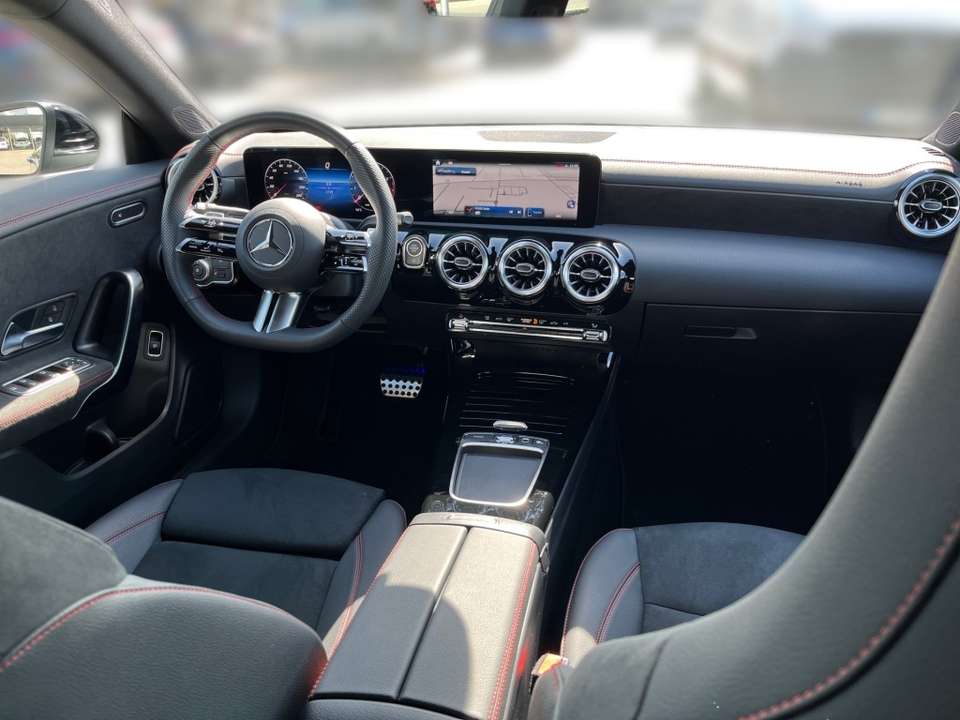 Mercedes-Benz CLA 200 - Imagem 10