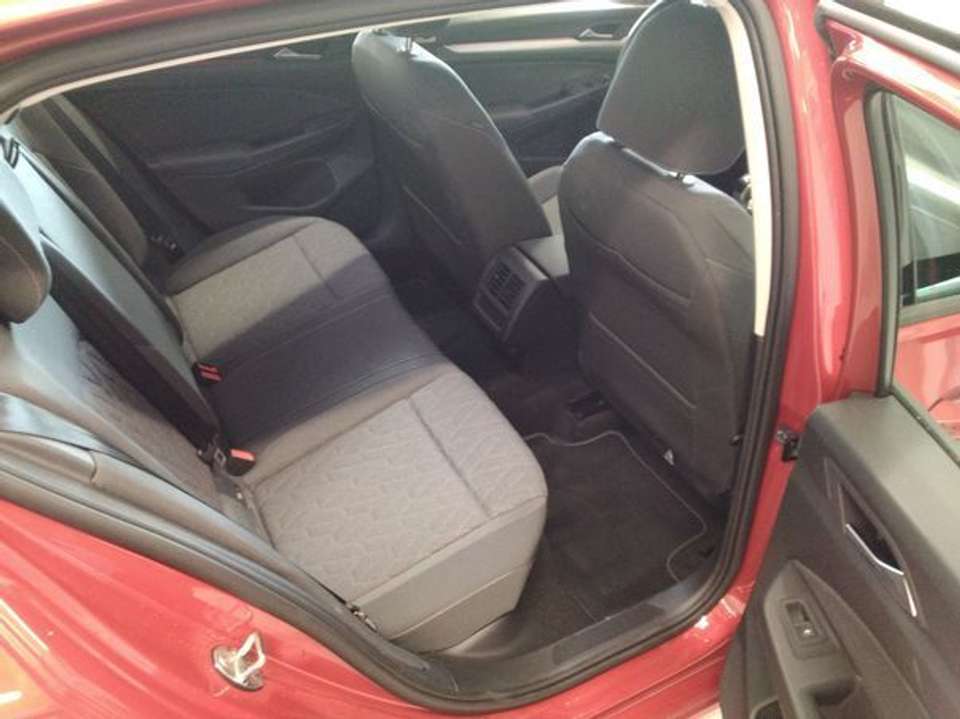 Volkswagen Golf - Imagem 8