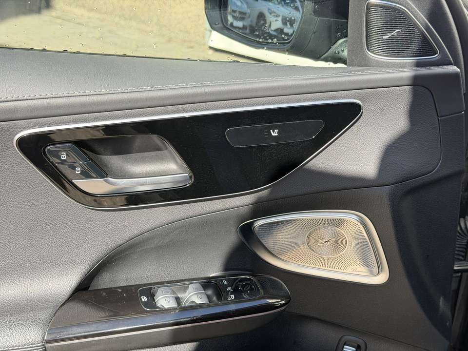 Mercedes-Benz C 300 - Imagem 6