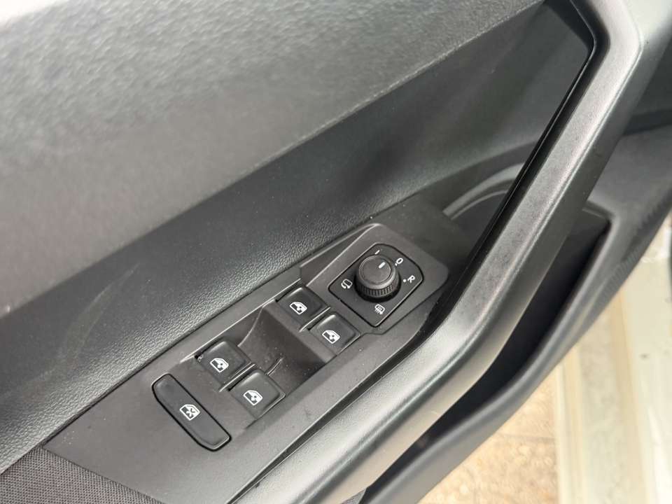 Volkswagen Polo - Imagem 8