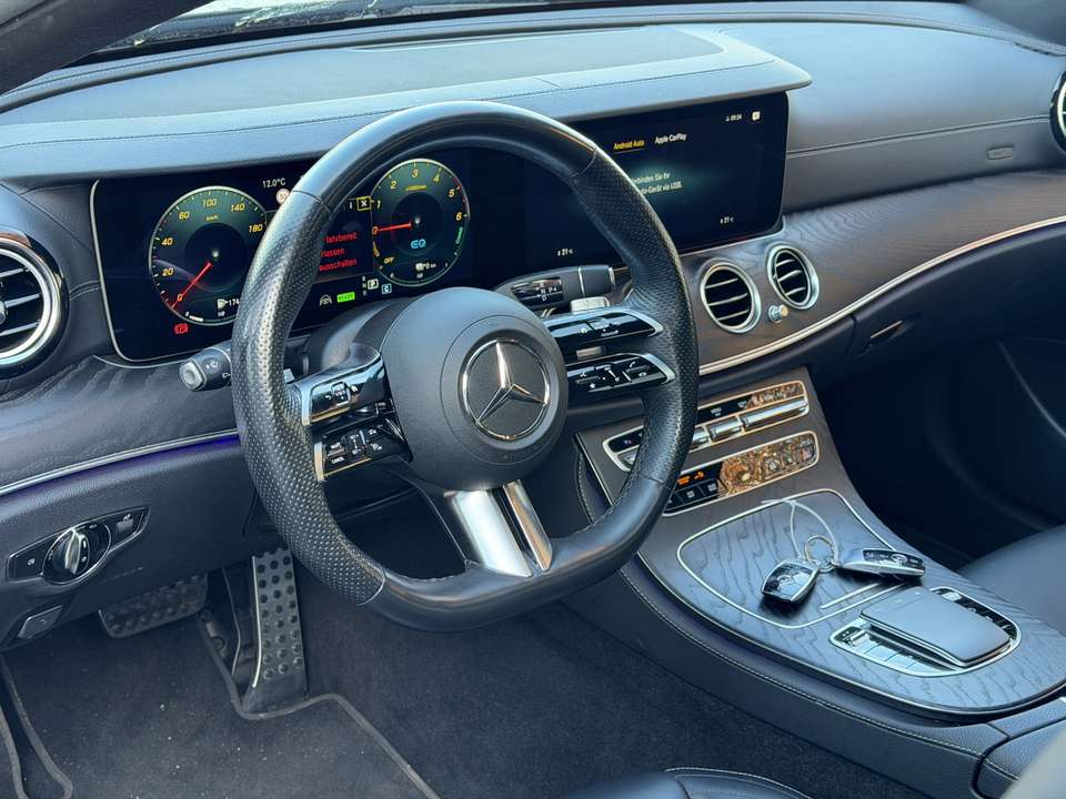 Mercedes-Benz E 300 - Imagem 8
