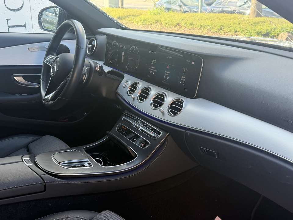 Mercedes-Benz E 200 - Imagem 10