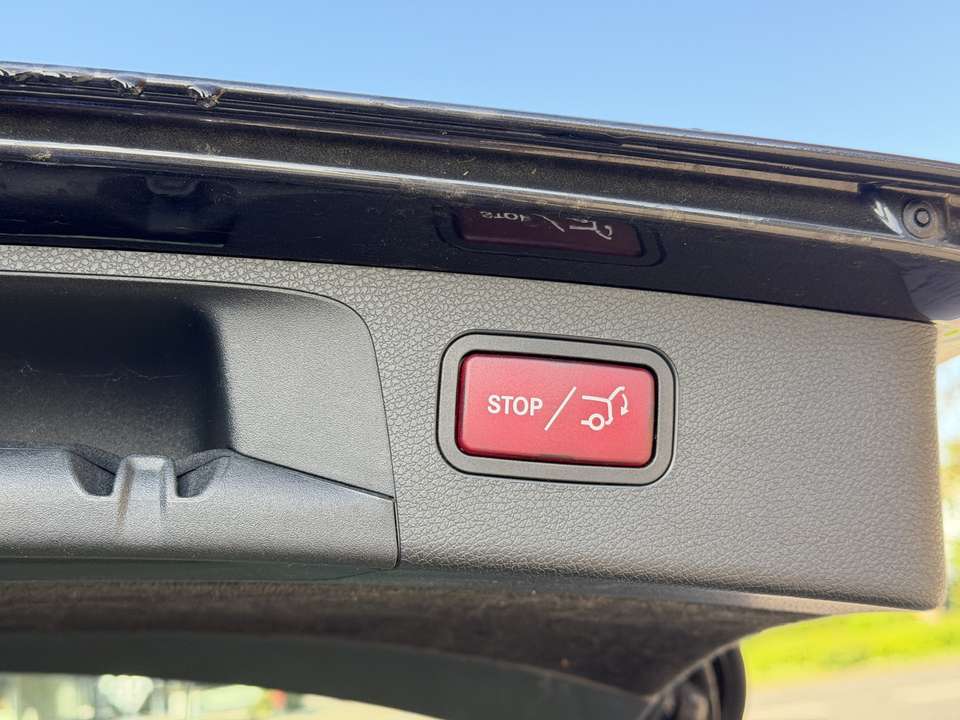 Mercedes-Benz E 300 - Imagem 10