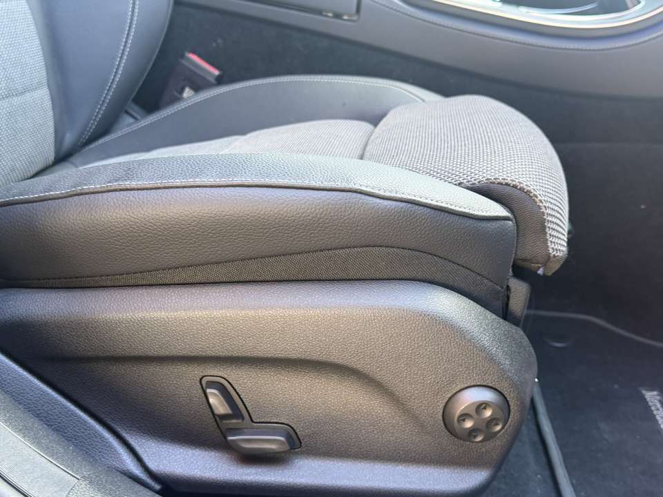 Mercedes-Benz E 200 - Imagem 11