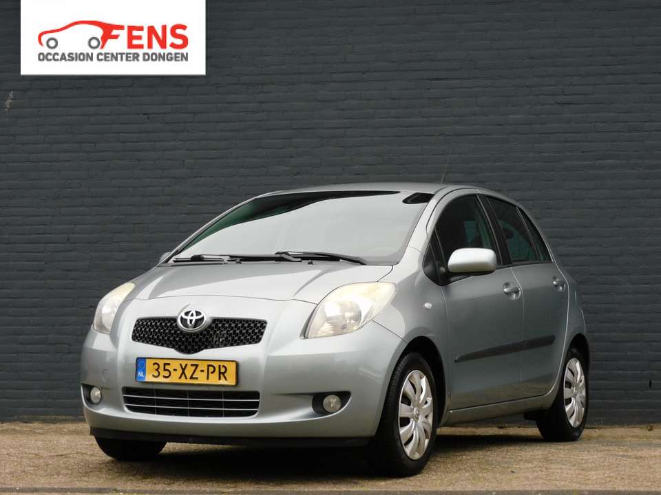 Toyota Yaris - Imagem 1