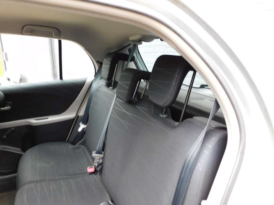 Toyota Yaris - Imagem 3