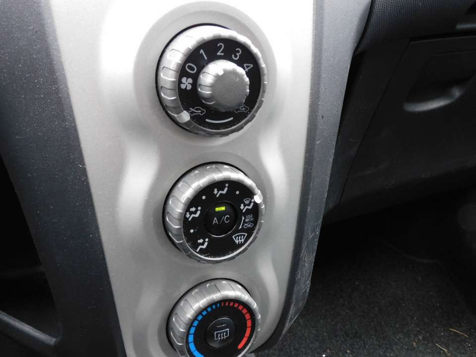 Toyota Yaris - Imagem 5