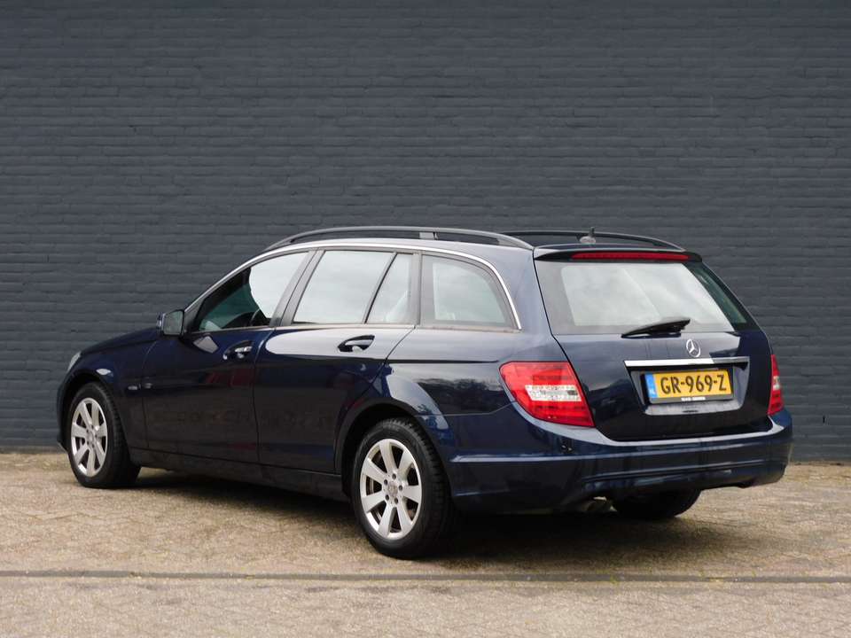 Mercedes-Benz C 180 - Imagem 5