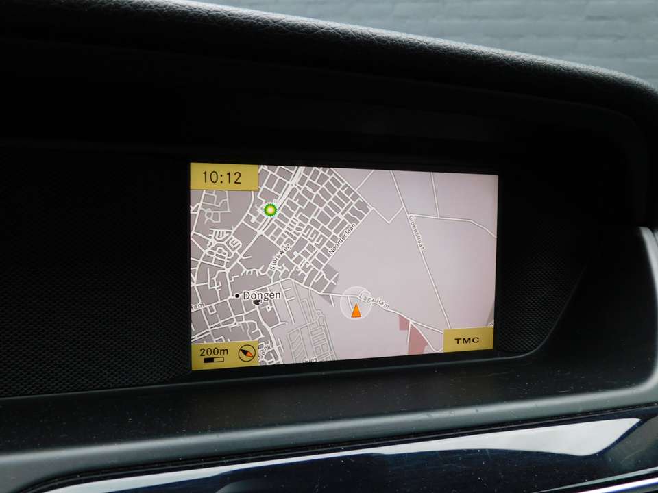 Mercedes-Benz C 180 - Imagem 16