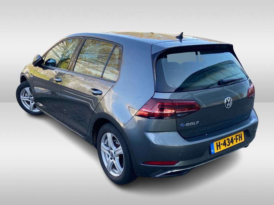 Volkswagen e-Golf - Imagem 3