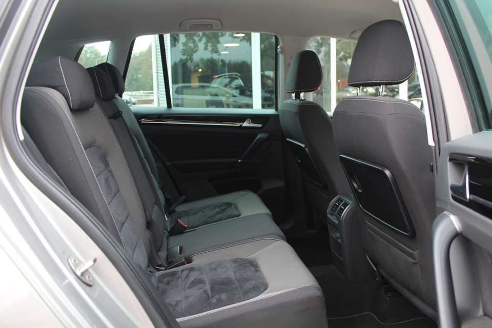 Volkswagen Golf Sportsvan - Imagem 7