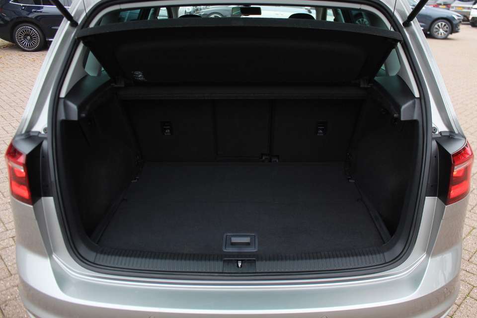 Volkswagen Golf Sportsvan - Imagem 8