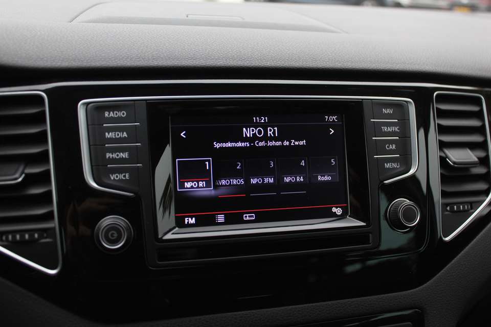 Volkswagen Golf Sportsvan - Imagem 11