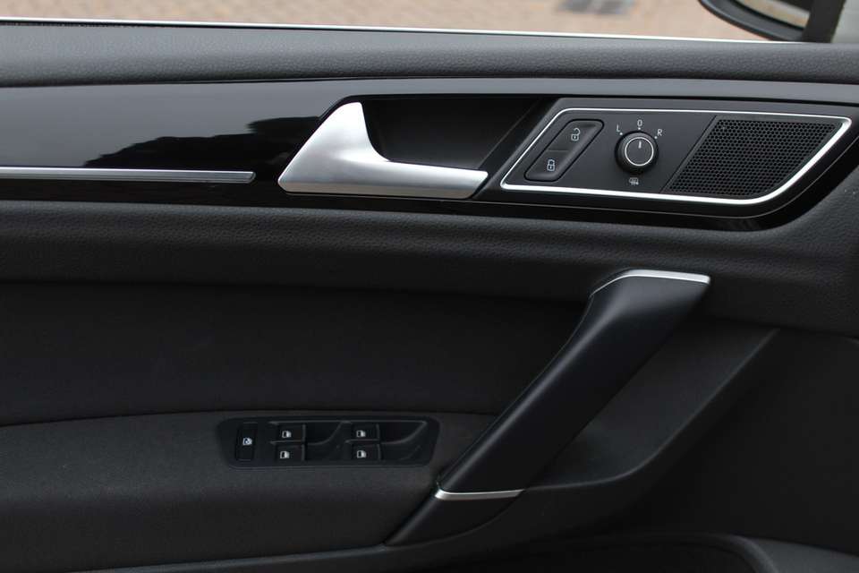 Volkswagen Golf Sportsvan - Imagem 19