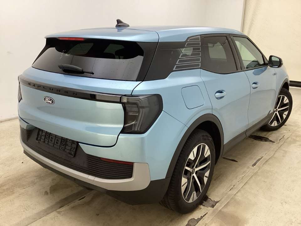 Ford Explorer - Imagem 2