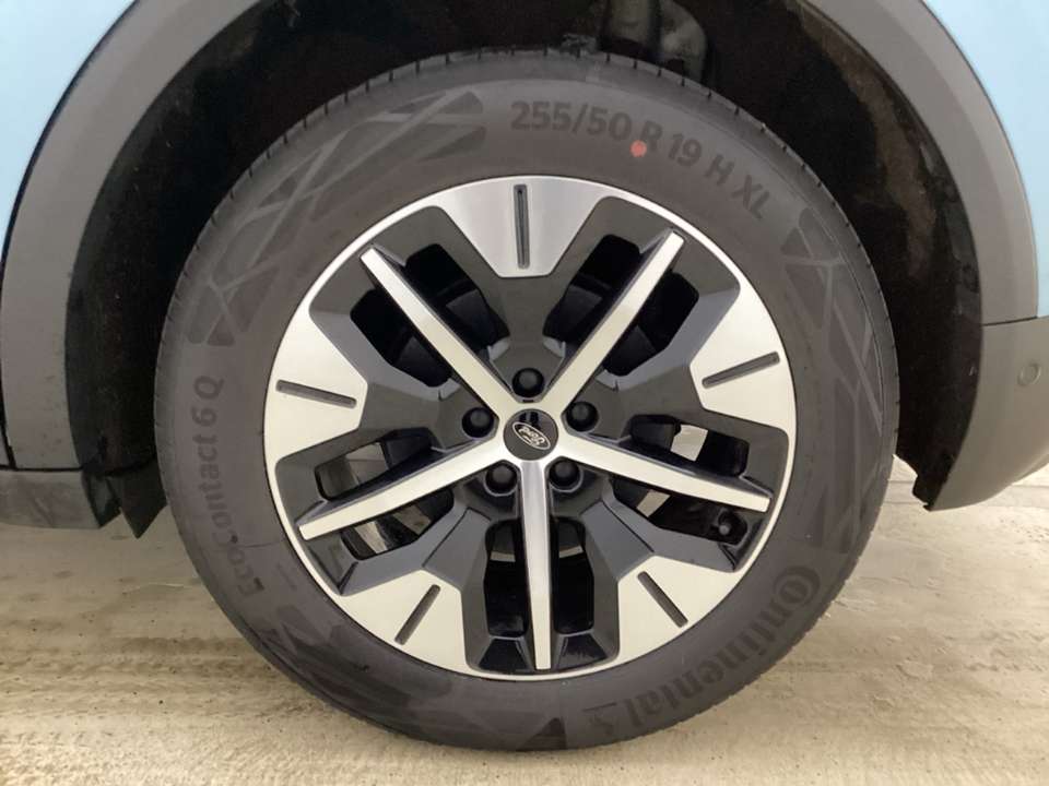 Ford Explorer - Imagem 3