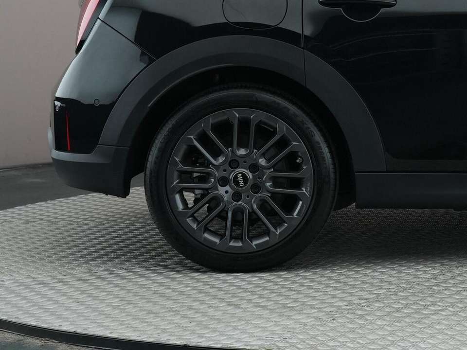 MINI Cooper C - Imagem 15