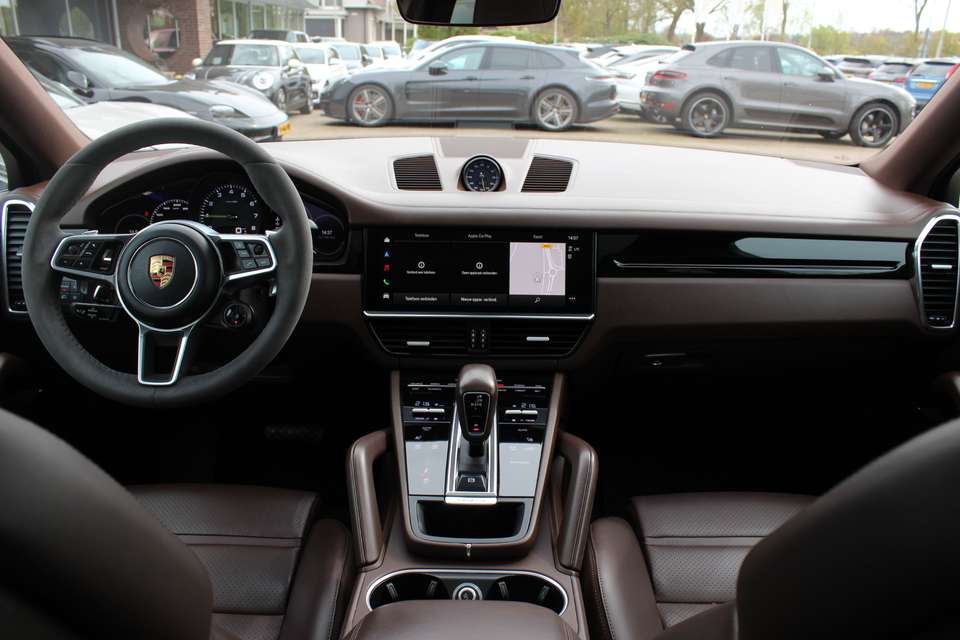 Porsche Cayenne - Imagem 2