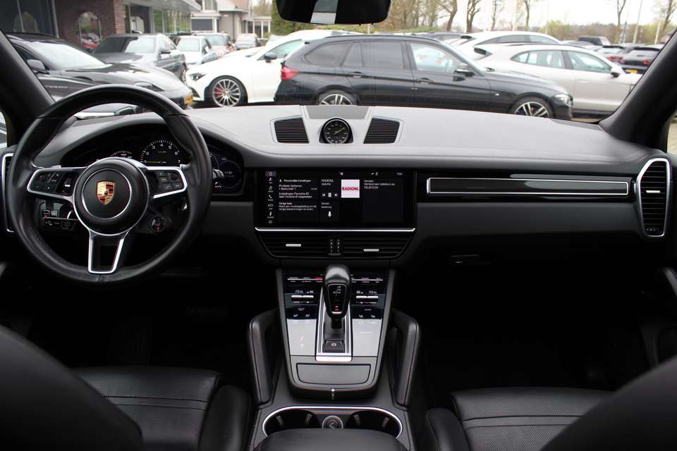 Porsche Cayenne - Imagem 2