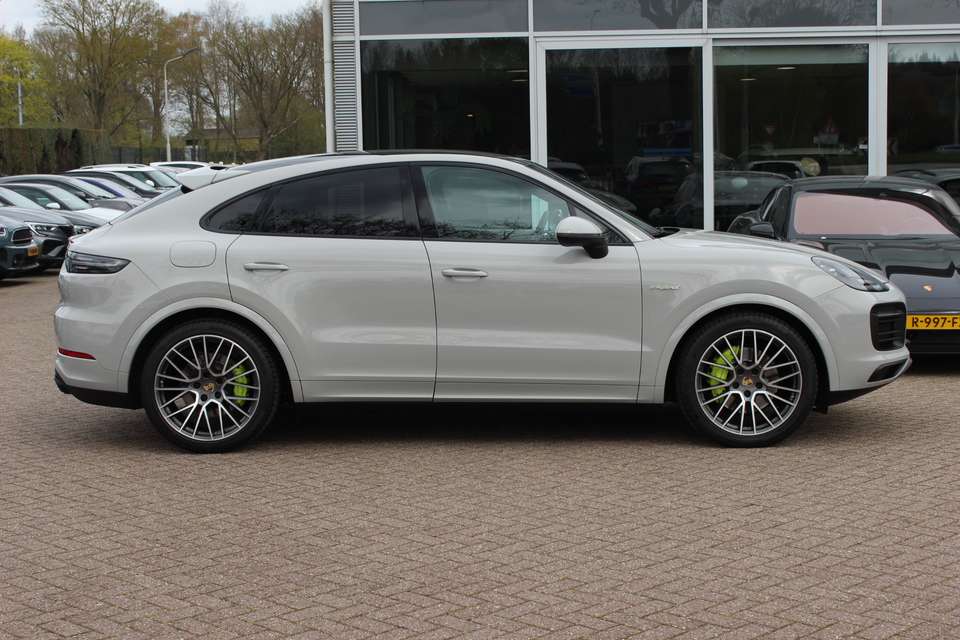 Porsche Cayenne - Imagem 5