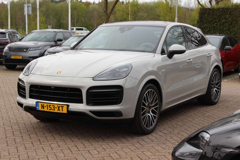 Porsche Cayenne - Imagem 6