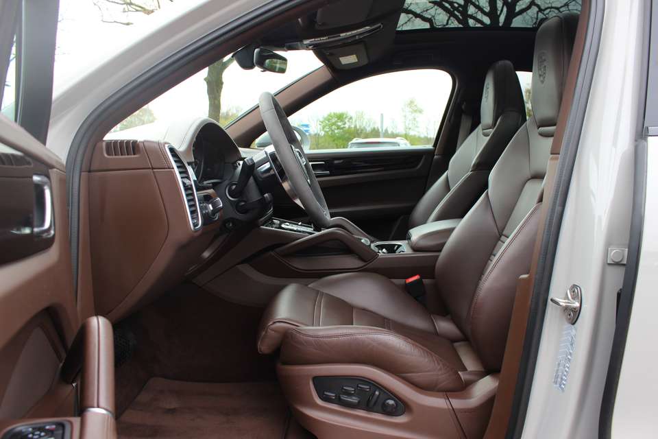 Porsche Cayenne - Imagem 10