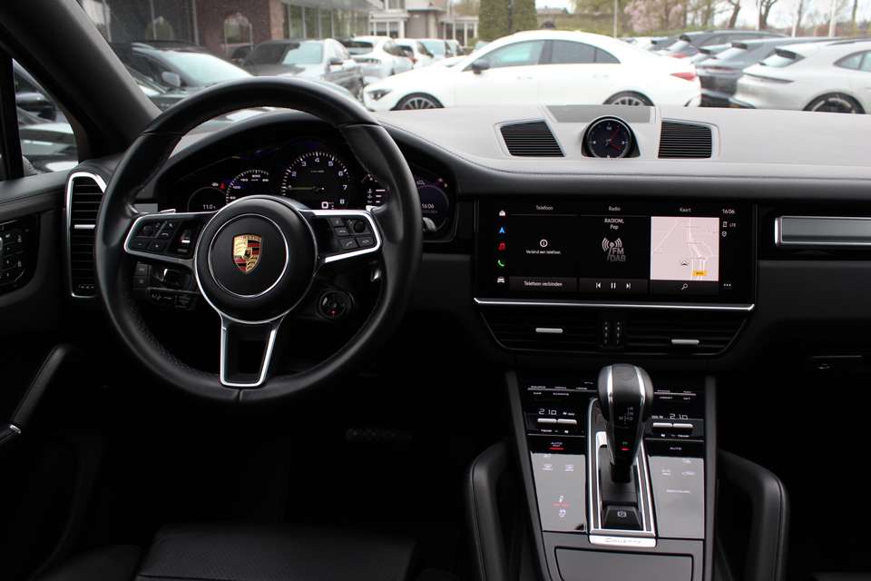 Porsche Cayenne - Imagem 9