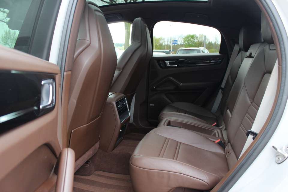 Porsche Cayenne - Imagem 11