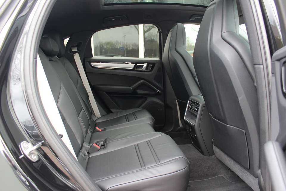 Porsche Cayenne - Imagem 12