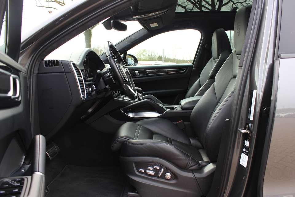 Porsche Cayenne - Imagem 10