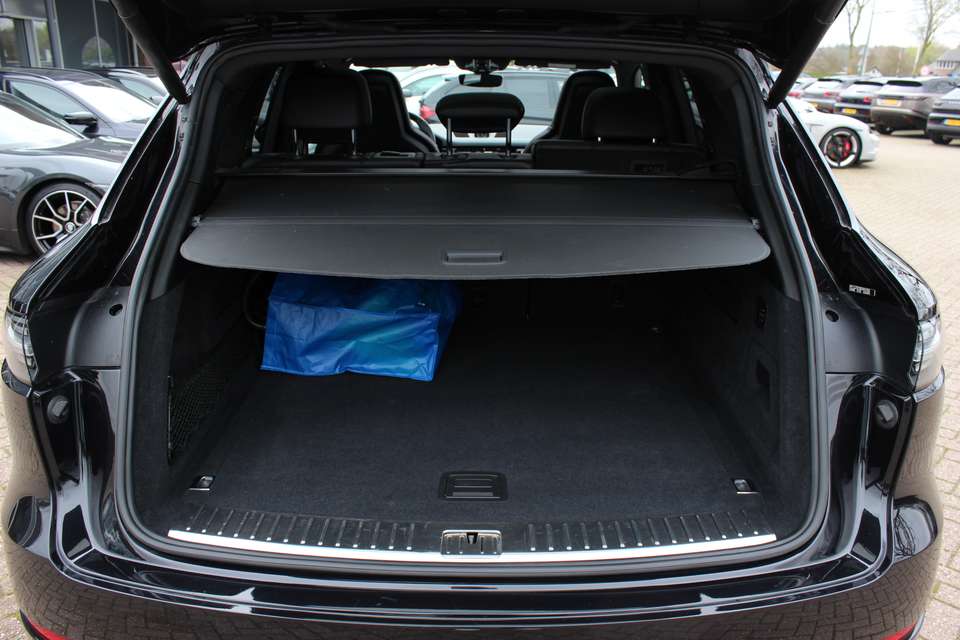 Porsche Cayenne - Imagem 16