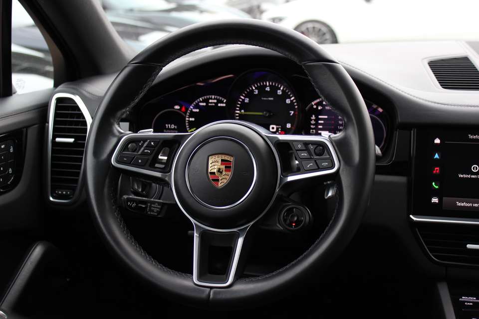 Porsche Cayenne - Imagem 17