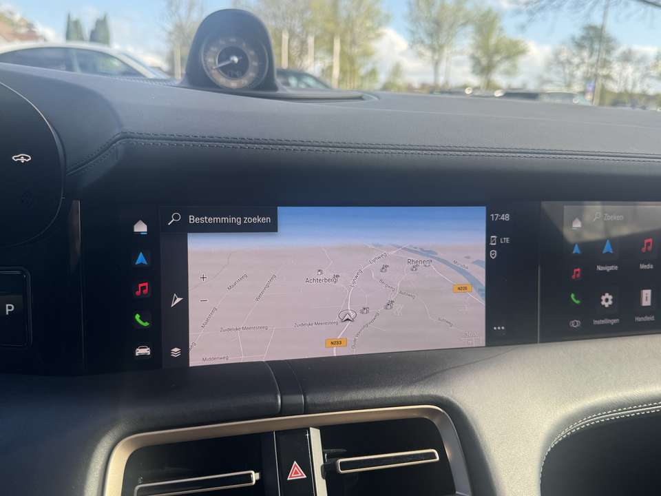 Porsche Taycan - Imagem 19